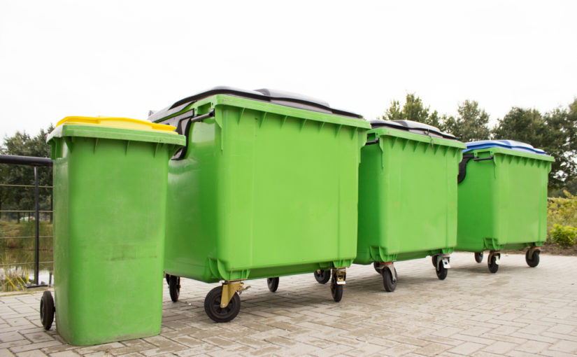 Kontenery na śmieci i gruz – jak efektywnie rozdzielać odpady?